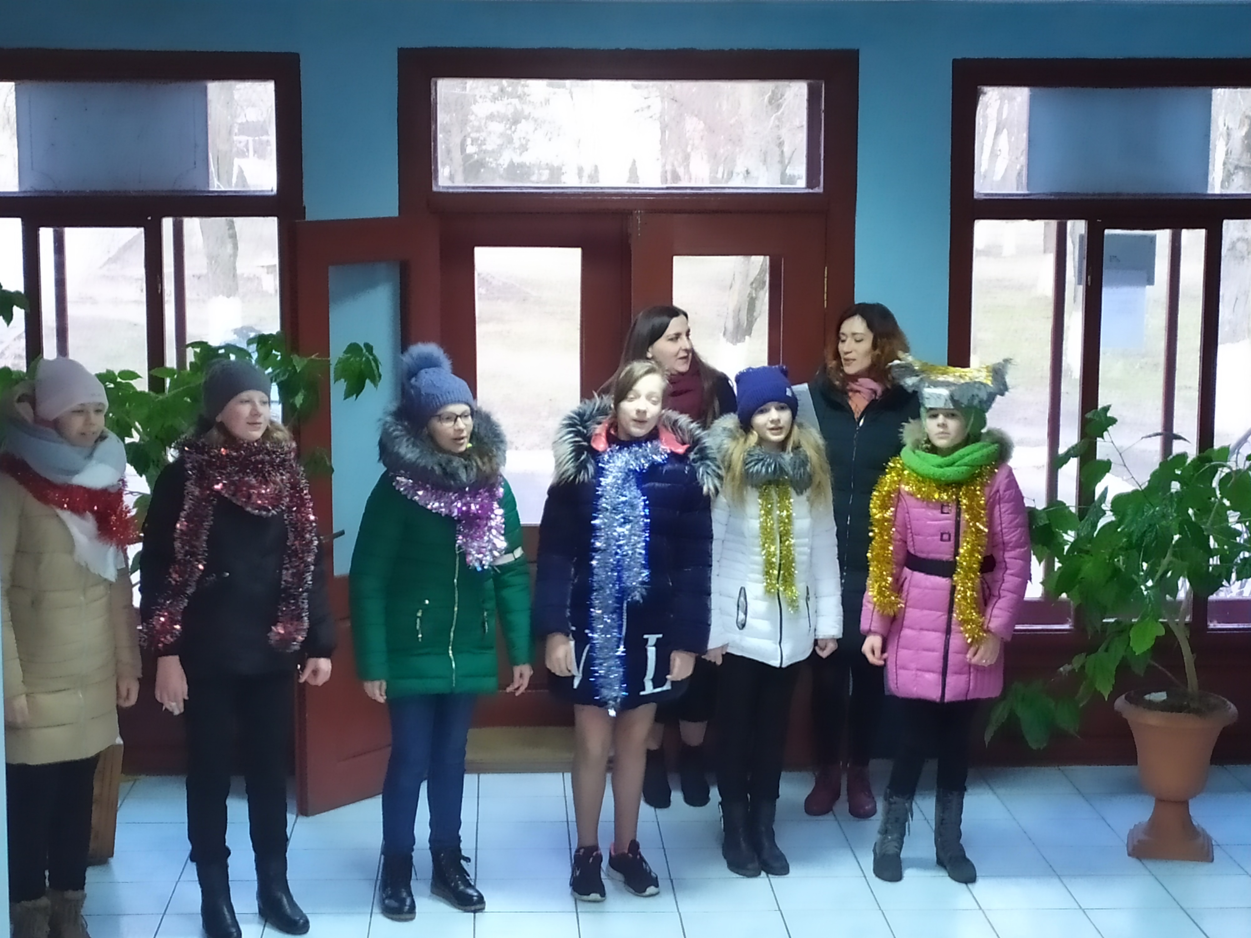 Коляды   Сельскохозяйственный производственный кооператив «Гожа» посетила веселая группа, где предводителем была коза в сопровождении своей свиты. Пели песни, призывали добро да достаток в хозяйство, желали крепкого здоровья, хорошего урожая.